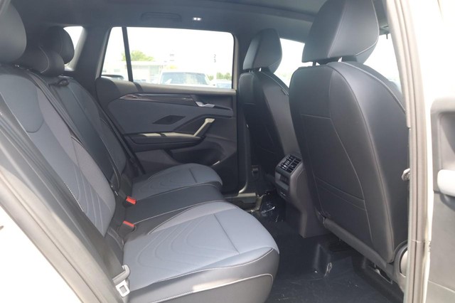 Volkswagen Tiguan Vehicle Image 19