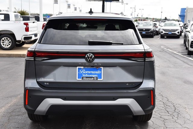 Volkswagen Tiguan Vehicle Image 06