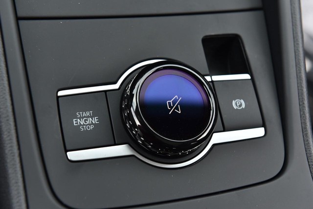 Volkswagen Tiguan Vehicle Image 17