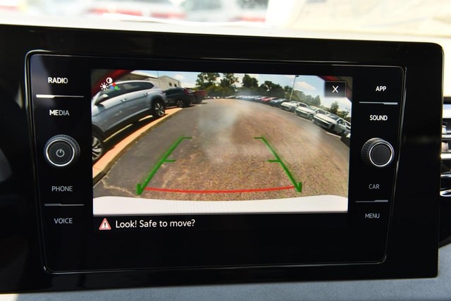 Volkswagen Jetta Vehicle Image 13