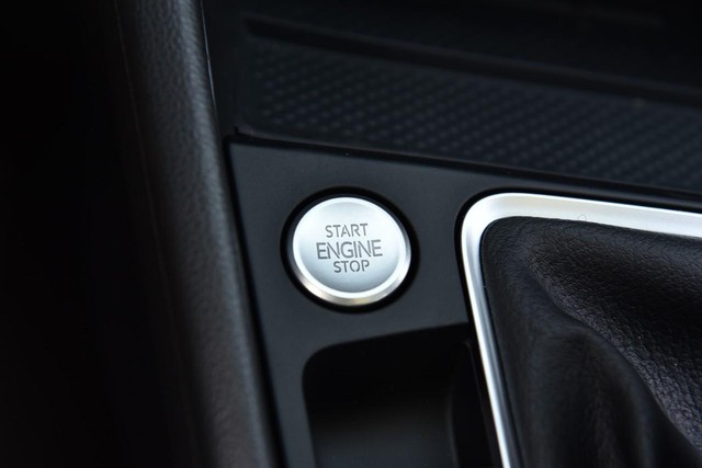 Volkswagen Jetta Vehicle Image 17