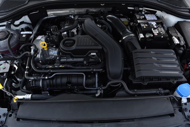 Volkswagen Jetta Vehicle Image 25