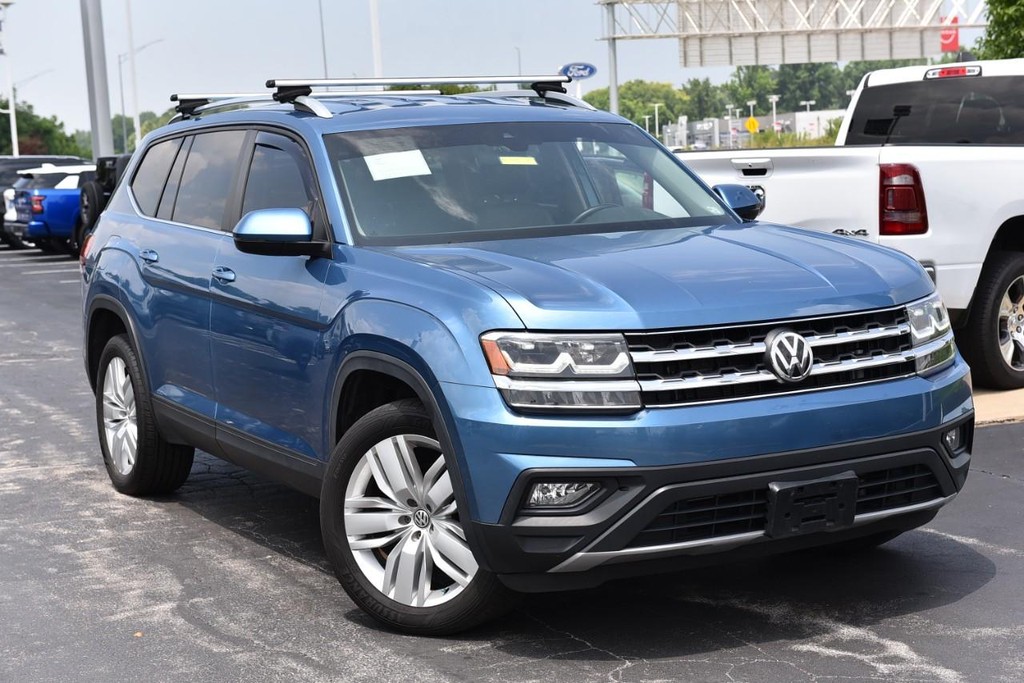 Volkswagen Atlas Vehicle Full-screen Gallery Image 02