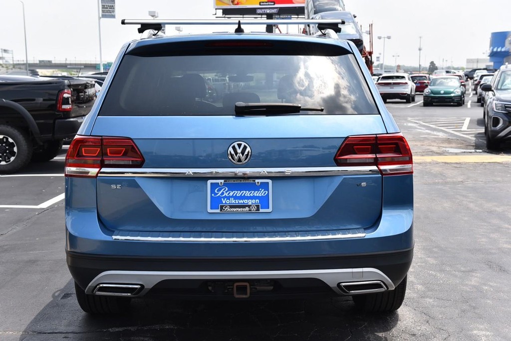 Volkswagen Atlas Vehicle Full-screen Gallery Image 06