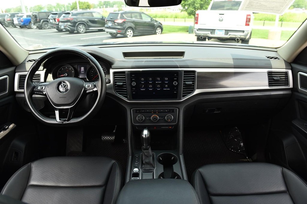 Volkswagen Atlas Vehicle Full-screen Gallery Image 07