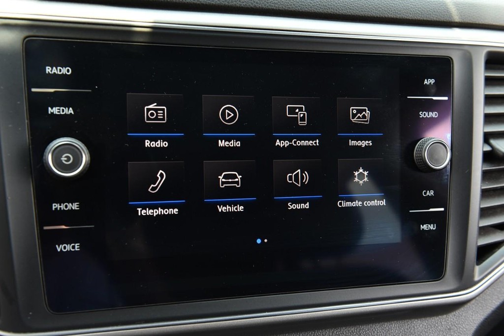 Volkswagen Atlas Vehicle Full-screen Gallery Image 14