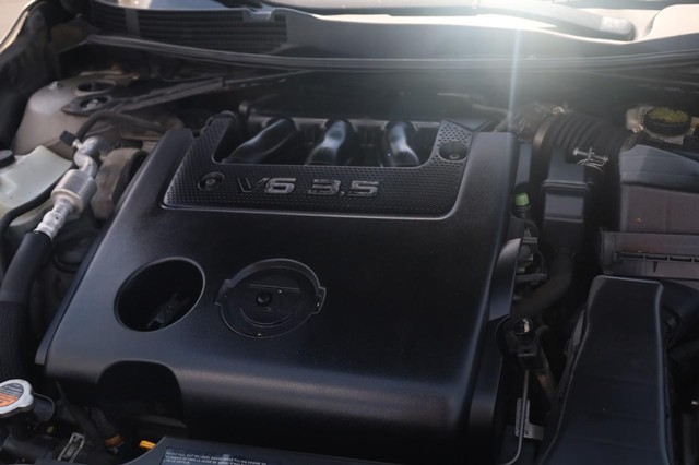 Nissan Altima Vehicle Image 22