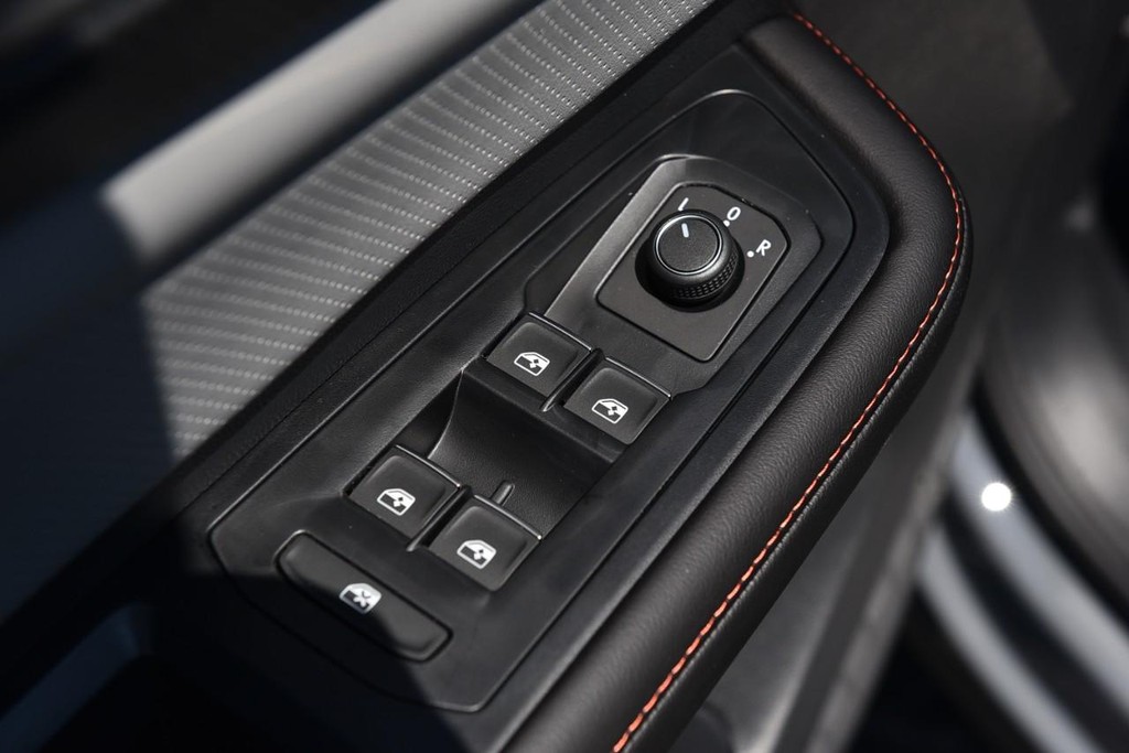 Volkswagen Atlas Vehicle Full-screen Gallery Image 8