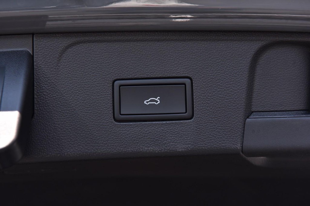 Volkswagen Atlas Vehicle Full-screen Gallery Image 27