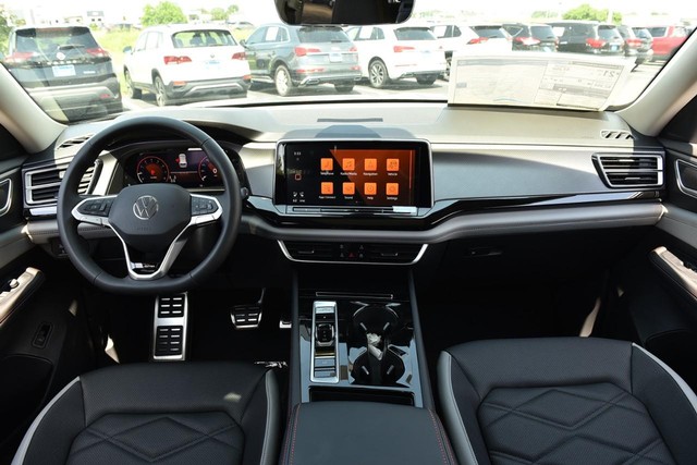 Volkswagen Atlas Vehicle Image 07