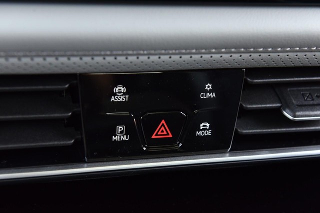 Volkswagen Atlas Vehicle Image 15