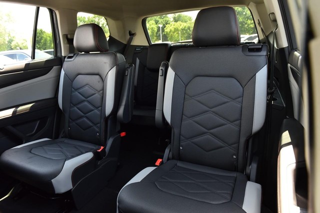 Volkswagen Atlas Vehicle Image 22