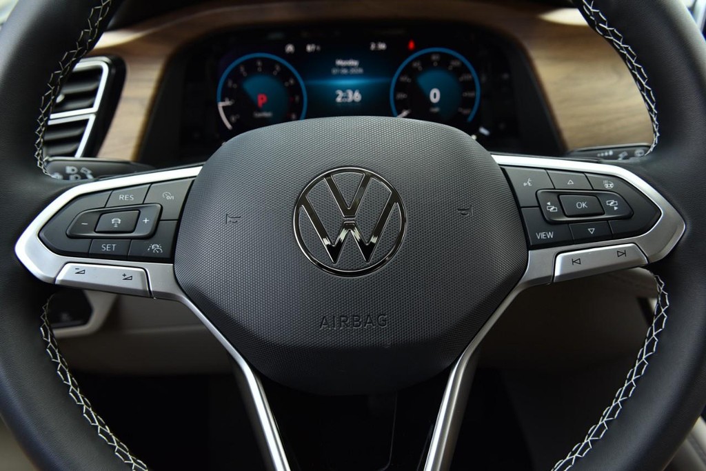 Volkswagen Atlas Vehicle Full-screen Gallery Image 17