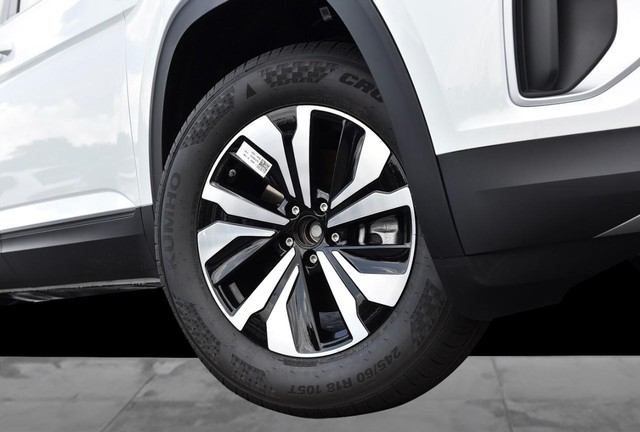 Volkswagen Atlas Vehicle Image 03