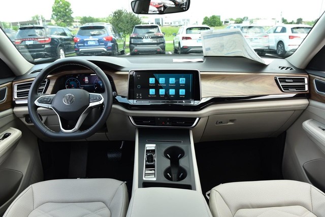 Volkswagen Atlas Vehicle Image 07