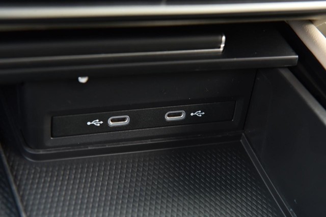 Volkswagen Atlas Vehicle Image 15