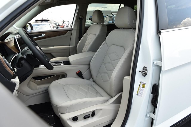 Volkswagen Atlas Vehicle Image 18