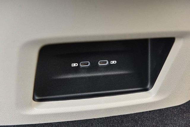 Volkswagen Atlas Vehicle Image 22