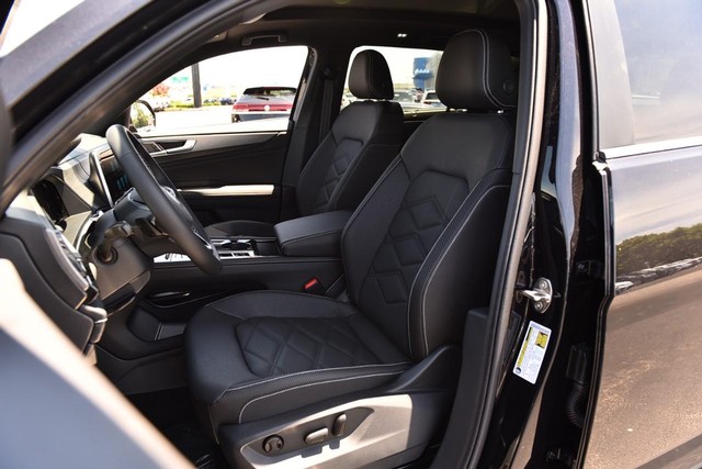 Volkswagen Atlas Cross Sport Vehicle Image 19