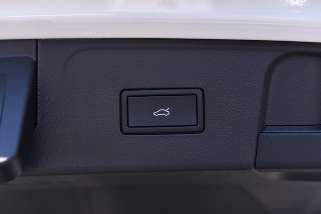 Volkswagen Atlas Vehicle Image 27