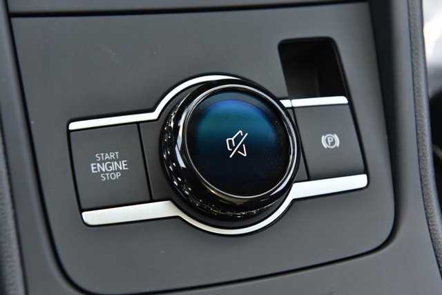 Volkswagen Tiguan Vehicle Image 17