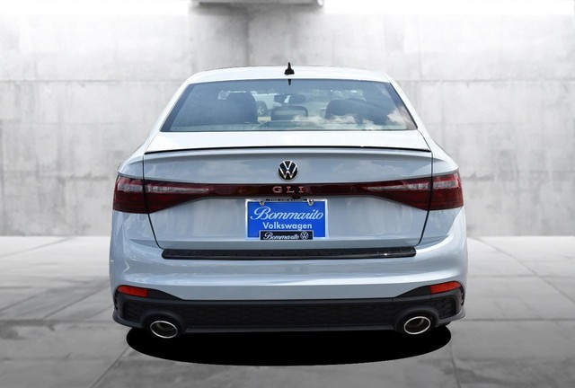 Volkswagen Jetta GLI Vehicle Image 06