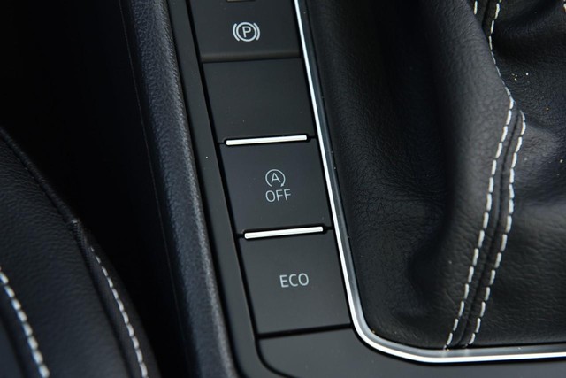 Volkswagen Jetta Vehicle Image 18