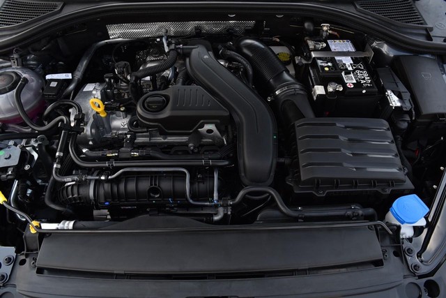 Volkswagen Jetta Vehicle Image 25