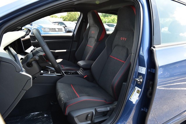 Volkswagen Golf GTI Vehicle Image 19
