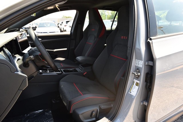 Volkswagen Golf GTI Vehicle Image 20