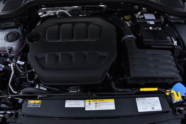 Volkswagen Golf GTI Vehicle Image 27