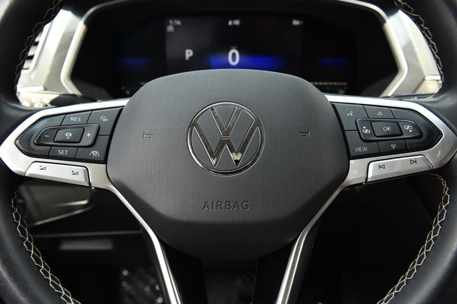 Volkswagen Tiguan Vehicle Image 17