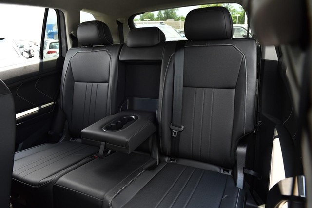Volkswagen Tiguan Vehicle Image 20