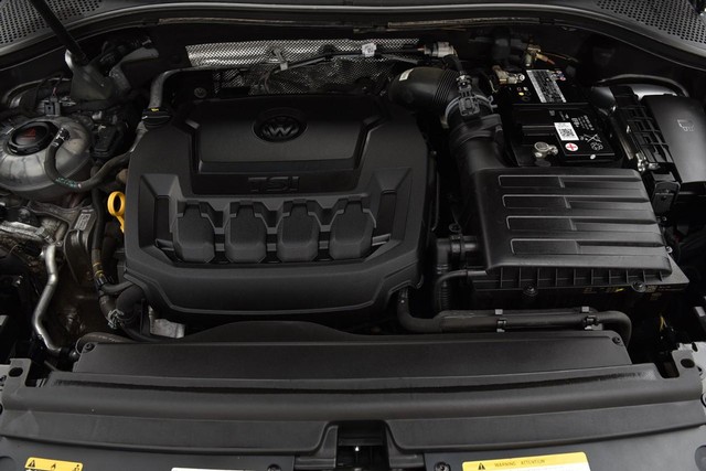 Volkswagen Tiguan Vehicle Image 25