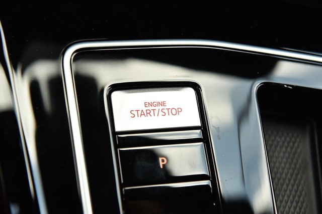 Volkswagen Golf GTI Vehicle Image 17