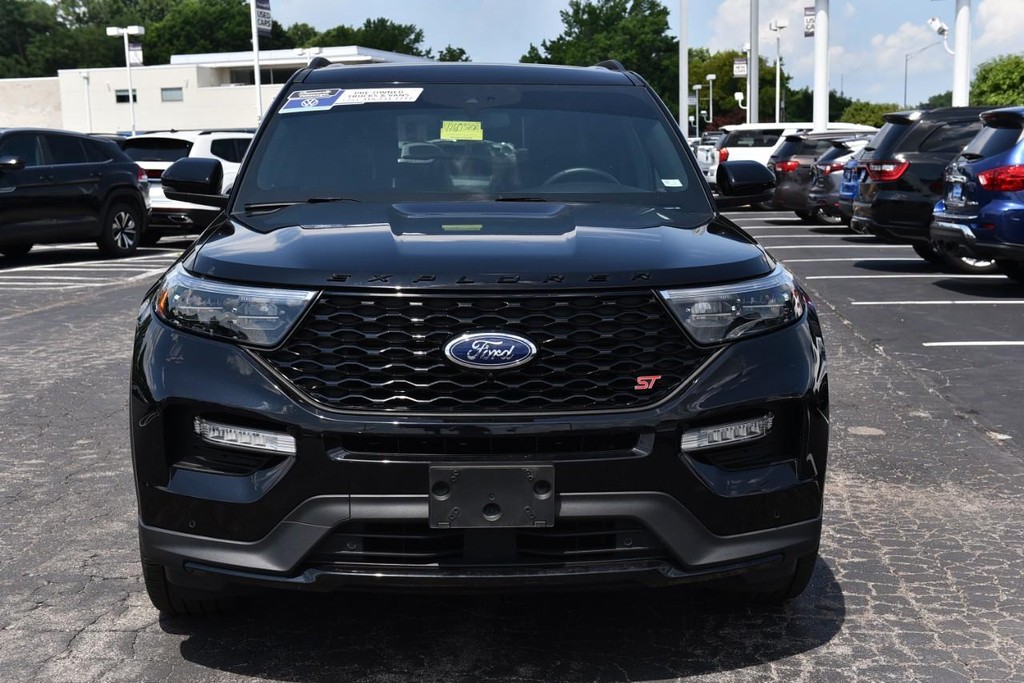 Ford Explorer Vehicle Full-screen Gallery Image 04