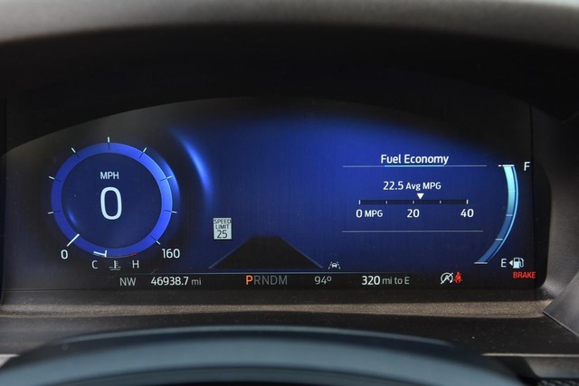 Ford Explorer Vehicle Image 12