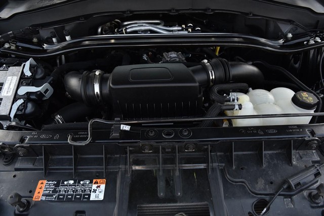 Ford Explorer Vehicle Image 27