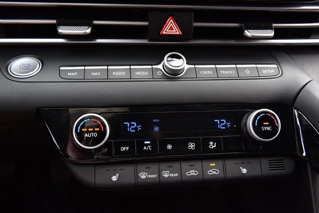 Hyundai Elantra Vehicle Image 14
