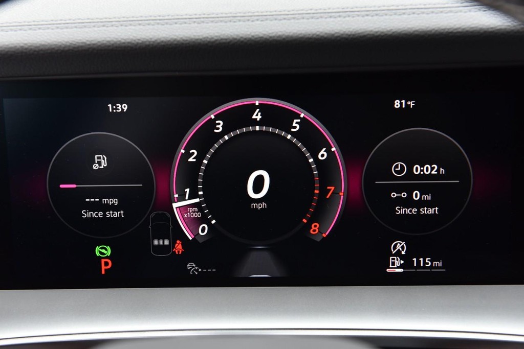 Volkswagen Tiguan Vehicle Full-screen Gallery Image 12