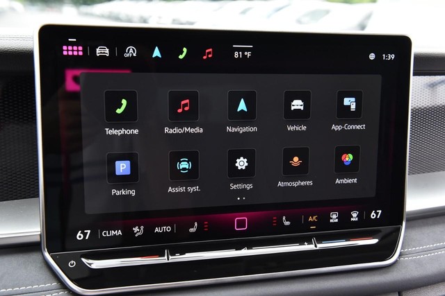 Volkswagen Tiguan Vehicle Image 15