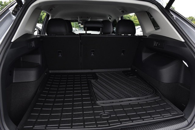Volkswagen Tiguan Vehicle Image 24