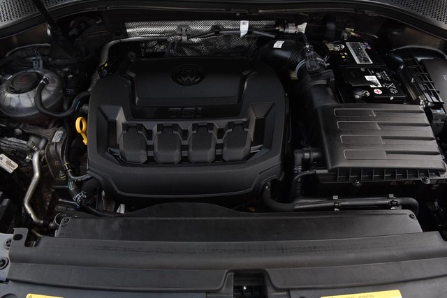 Volkswagen Tiguan Vehicle Image 23