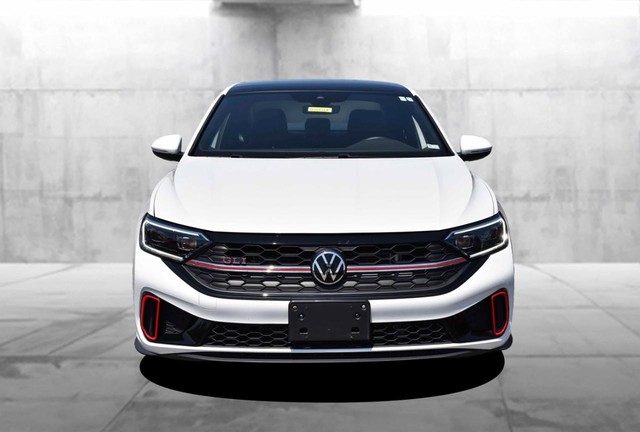 Volkswagen Jetta GLI Vehicle Image 04