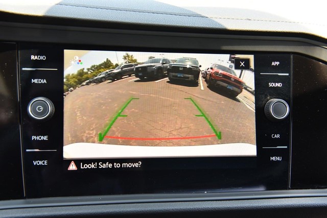 Volkswagen Jetta GLI Vehicle Image 13