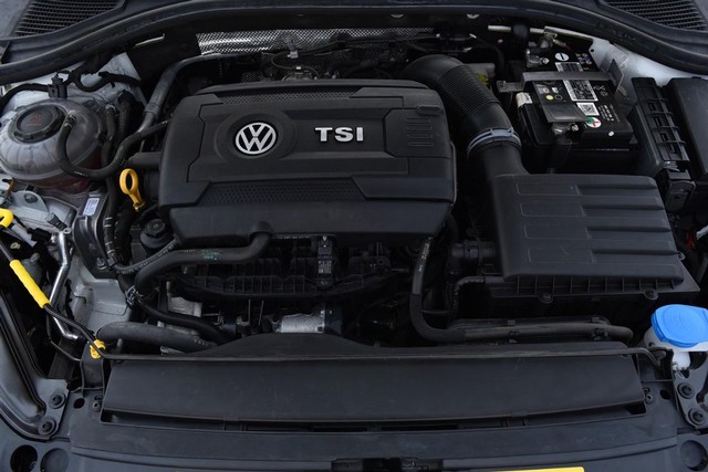 Volkswagen Jetta GLI Vehicle Image 25