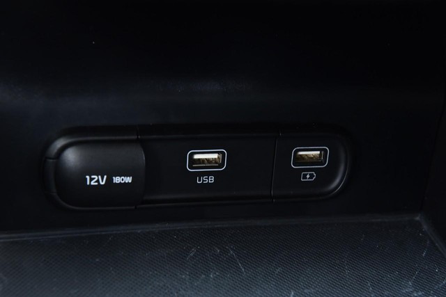Kia K5 Vehicle Image 15
