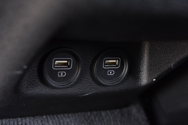 Kia K5 Vehicle Image 22