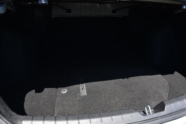 Kia K5 Vehicle Image 23