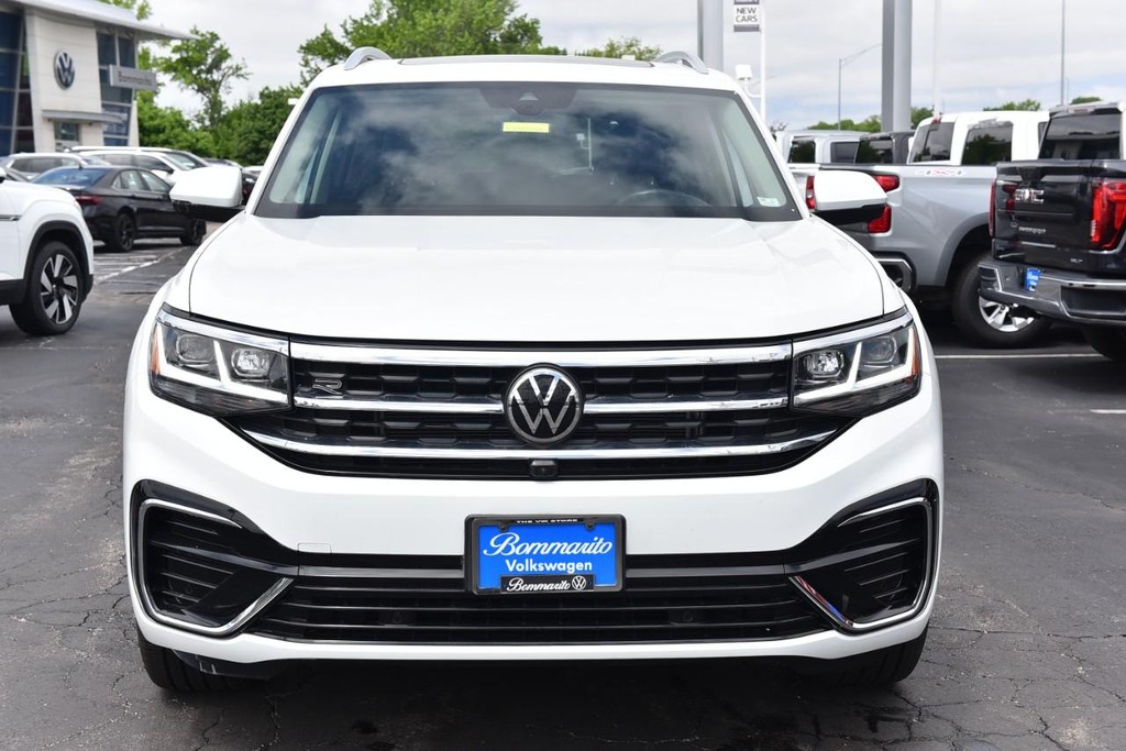 Volkswagen Atlas Vehicle Full-screen Gallery Image 04